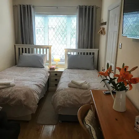 Apartment 1bedroom Self Contained *
